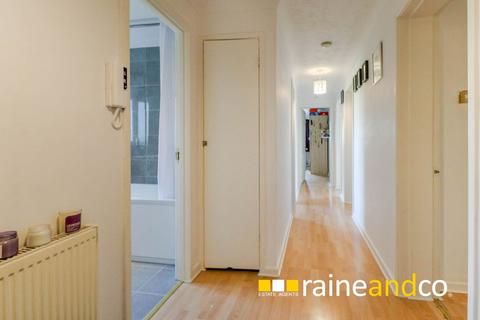 Flat, 14 Talbot Road, Hatfield, AL10 0QY
