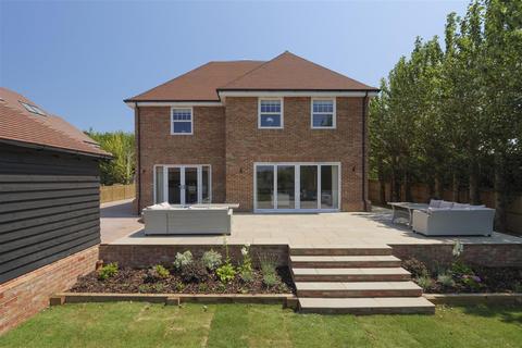 6 bedroom detached house for sale, Amberley House, Barnsole Road, Staple