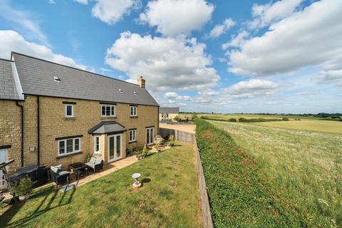 4 bedroom link detached house for sale, Stonesfield,  Oxfordshire,  OX29