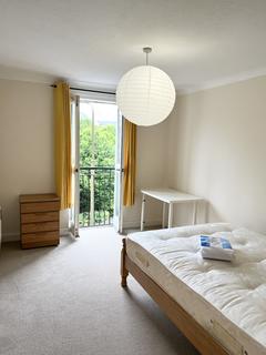 2 bedroom flat to rent, Morrison Circus, Edinburgh EH3