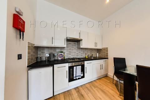 2 bedroom flat to rent, Minster Road, West Hampstead, NW2