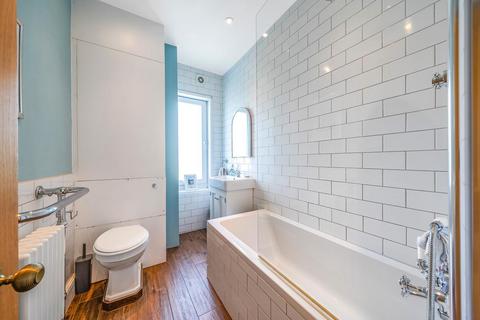 25 Bertal Road, London, SW17 0BX