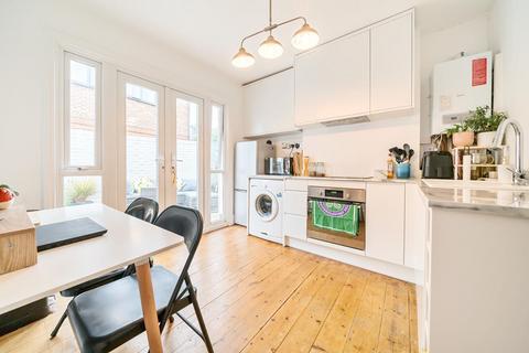 66a Vanderbilt Road, London, SW18 3BQ