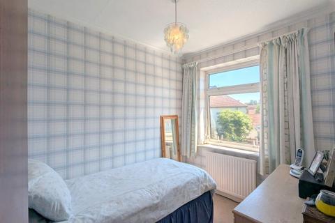 74 Fernside Avenue, Feltham, TW13 7BN