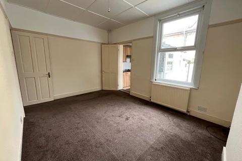 2 bedroom terraced house for sale, Wilfred Street, Gravesend, Kent, DA12