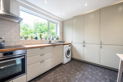 Flat 1, Hazel Court Bond Road, Warlingham, CR6 9SD