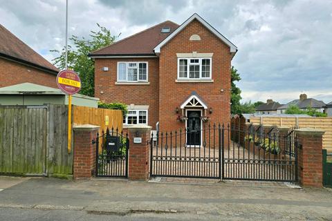 5 bedroom detached house for sale, Birchfield Road East, Abington, Northampton NN3 2SN