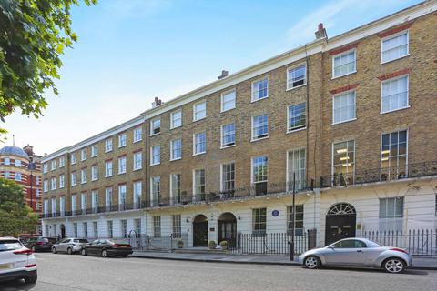 2 bedroom flat to rent, Dorset Square, London, NW1.