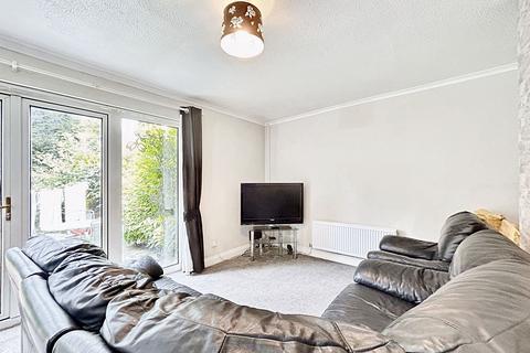 32 Amersham Crescent, Peterlee, SR8 5JJ