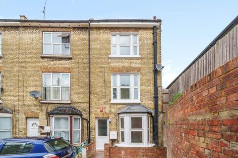3 bedroom end of terrace house to rent, Princes Road, Ealing, W13