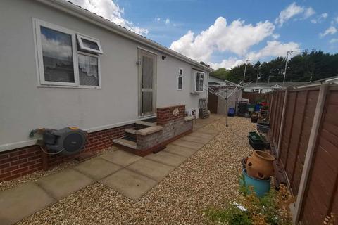 2 bedroom park home for sale, Priory Park, Priory Road, Ruskington NG34