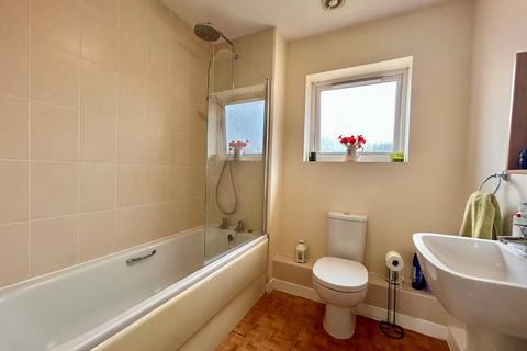 2 bedroom flat for sale, Elm Park, Didcot, OX11
