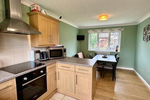 3 bedroom detached house for sale, Bangor Close, Bobblestock, Hereford, HR4