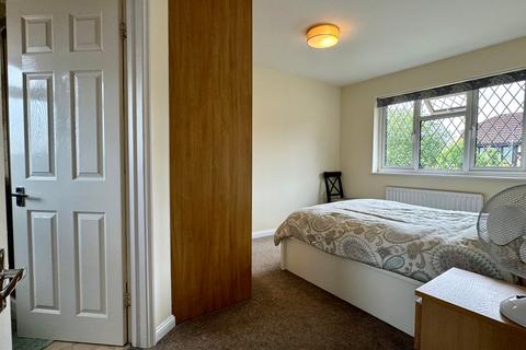 21 Bangor Close, Hereford, HR4 9XB