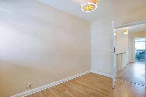 3 bedroom house to rent, Blackheath Vale, Blackheath, London, SE3