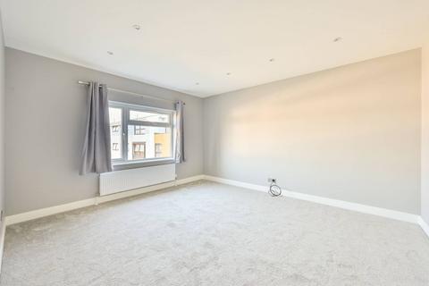 3 bedroom flat to rent, EAST BARNET ROAD, New Barnet, Barnet, EN4