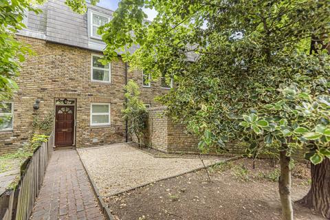 3 bedroom terraced house for sale, Hartington Road, Stockwell