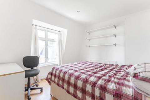 3 bedroom terraced house for sale, Hartington Road, Stockwell