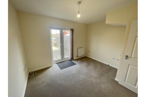 2 bedroom terraced house to rent, Chillingham Drove, Bridgwater TA6