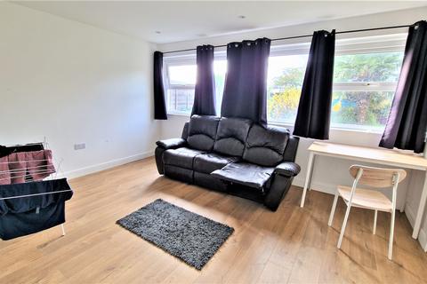 5 bedroom terraced house to rent, LUTON, LU2