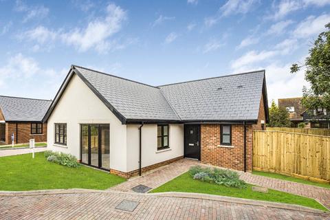 2 bedroom bungalow for sale, The Bampton, Elgrove Gardens, Halls Close, Drayton, Oxfordshire, OX14