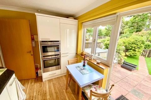 2 bedroom cottage for sale, Orchard Mead, Eastwood Road North, Leigh-on-Sea, Essex, SS9