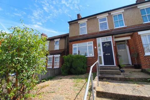 3 bedroom semi-detached house to rent, Grove Lane, Ipswich, IP4
