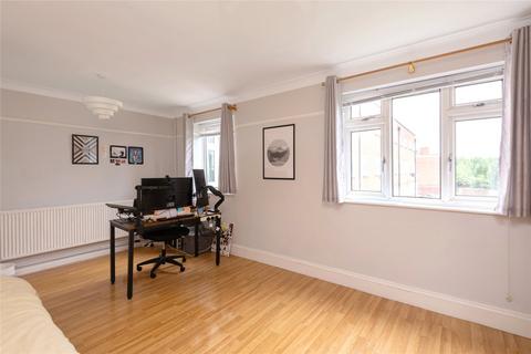 3 bedroom apartment for sale, Lonsdale Road, Barnes SW13