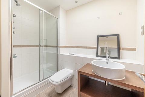 3 bedroom flat for sale, Flat 1510, 100 Kingsway, London, N12 0EN