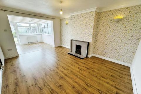 2 bedroom semi-detached bungalow to rent, Oxford Road, Swindon, SN3 4DJ