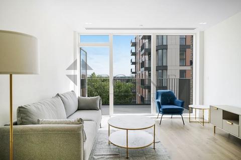 1 bedroom apartment to rent, Chiswick Green, Essex Place, W4 5