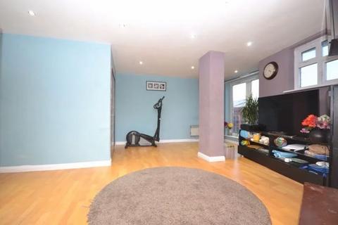 2 bedroom flat for sale, Blueprint Court, Station Road, Harrow HA1