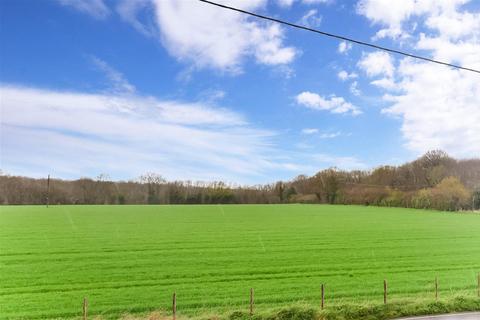 3 bedroom chalet for sale, Hawe Lane, Sturry, Canterbury, Kent