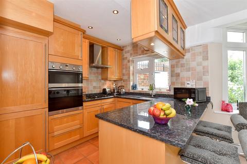 3 bedroom end of terrace house for sale, Brackley Square, Woodford Green, Essex