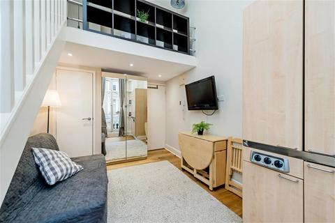 Studio to rent, 43 Clanricarde Gardens, London W2