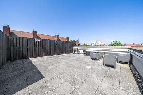 1 bedroom flat for sale, Triangle Place, London