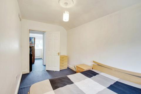 1 bedroom apartment to rent, St Martins Road, West Drayton UB7