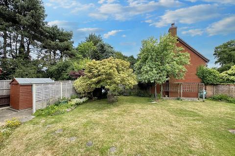 2 bedroom detached bungalow for sale, Parkers Place, Ipswich IP5