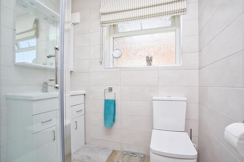 10 Singledge Avenue, Whitfield, Dover, CT16 3LQ