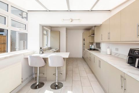 196 Long Lane, Bexleyheath, DA7 5AQ