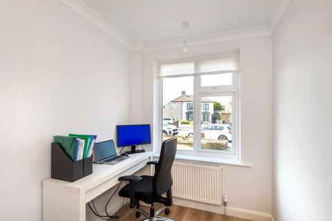 196 Long Lane, Bexleyheath, DA7 5AQ