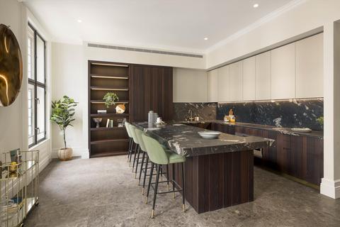 undefined, Knightsbridge Gate, 1 William Street, Knightsbridge, London, SW1X 9HL