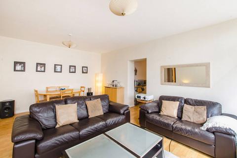 3 bedroom flat to rent, Newington Causeway, Elephant and Castle, London, SE1