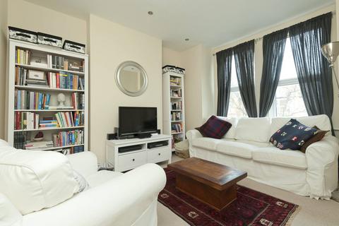 3 bedroom flat to rent, Darwin Road, South Ealing, London, W5