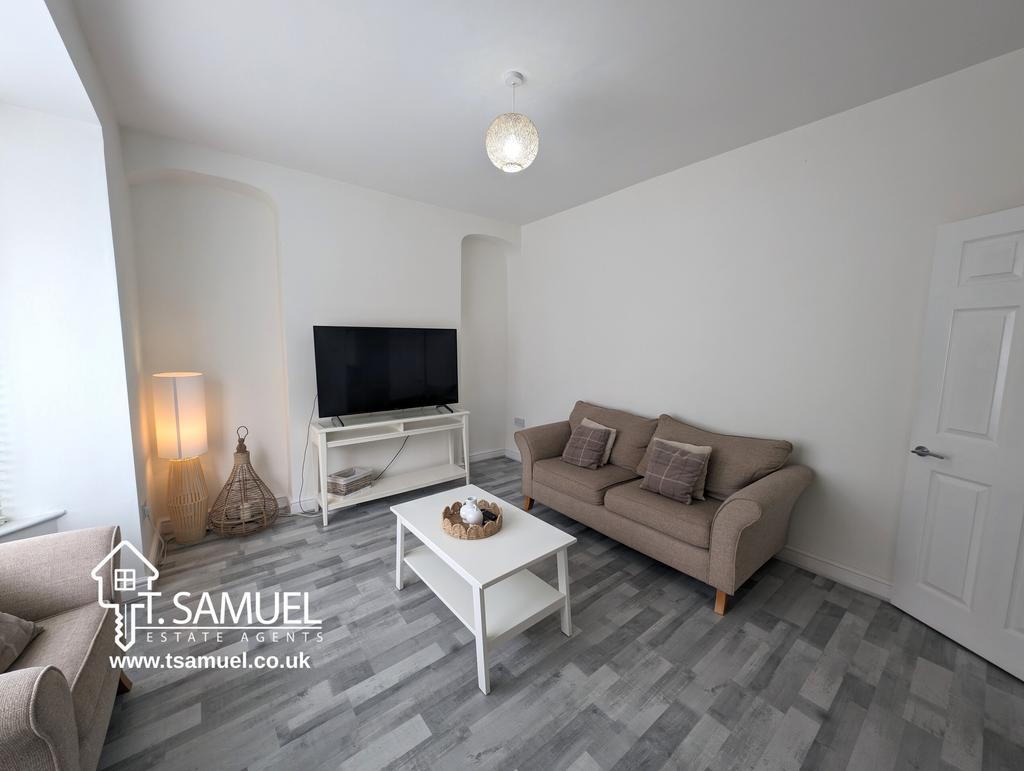 Lounge b