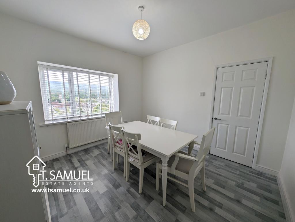 Dining room b