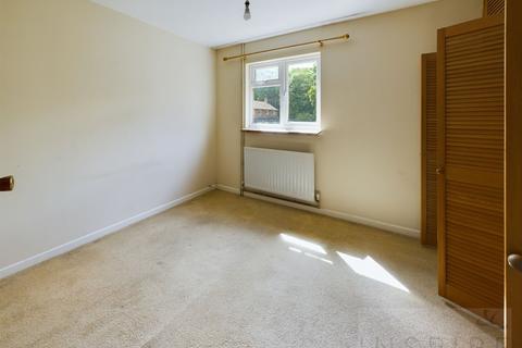 1 bedroom terraced house for sale, St. Andrews Road, Crawley RH11