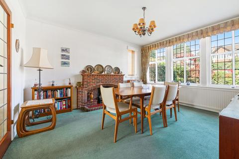 51 Sunnybank, Epsom, KT18 7DY