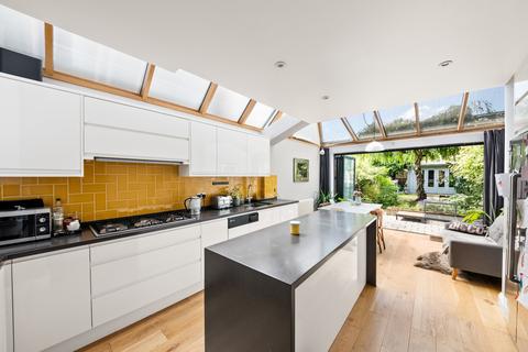 20 Studley Grange Road, London, W7 2LX