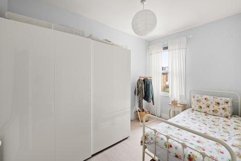20 Studley Grange Road, London, W7 2LX